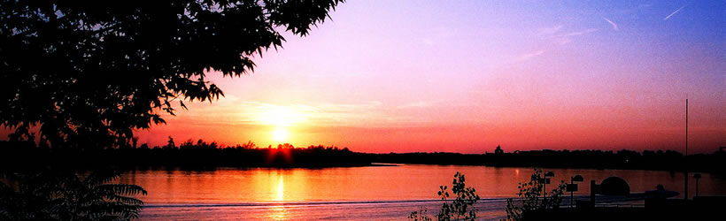 Evansville, Indiana Travel and Vacation Guide - Visitor Information